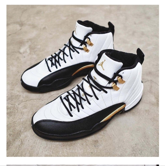 Air Jordan 12 Retro Royalty - Picture 3 of 17